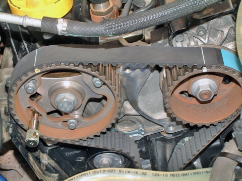 does a renault megane have a timing belt or chain