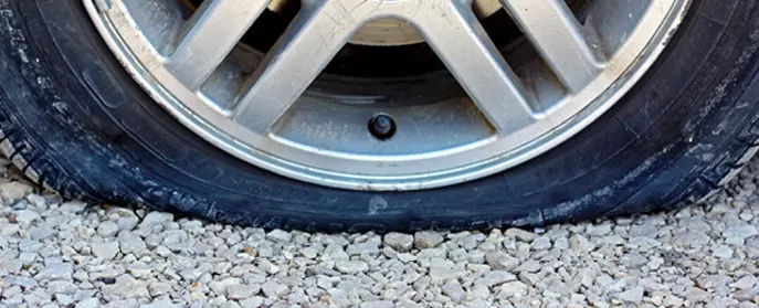 What to do when you have a flat tyre