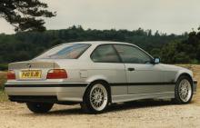10 drivers' cars for under £2000 – BMW 328i coupe (E36)