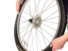 How to fit a new bike tire: step 5