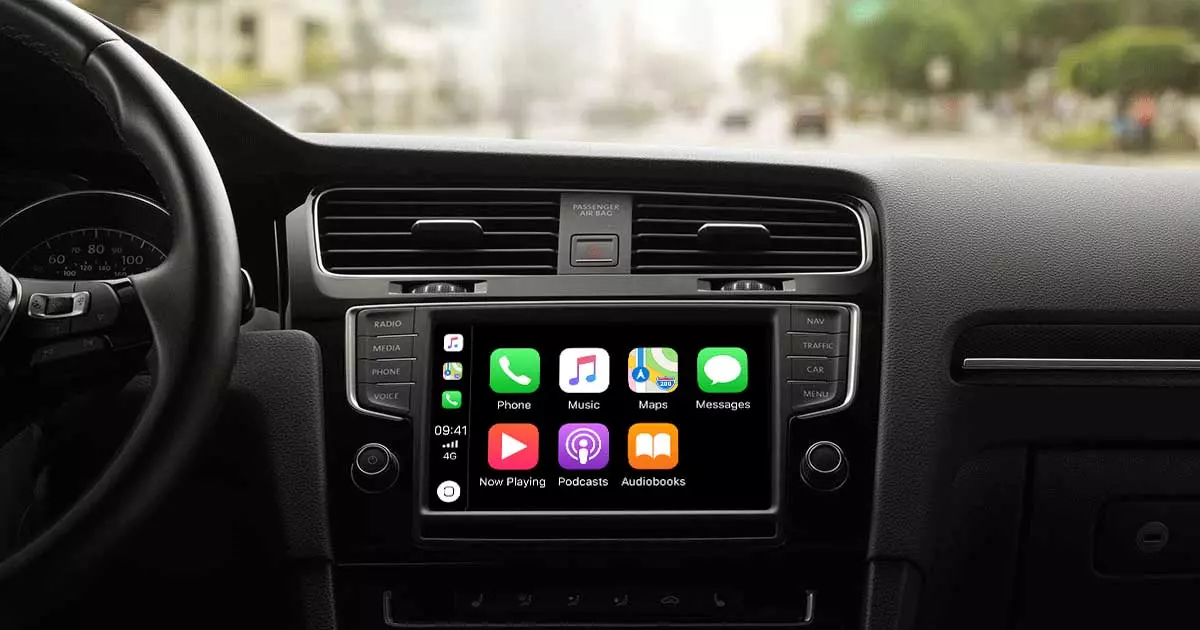 What is Apple CarPlay and How Do You Use It? (Beginner's Guide) 