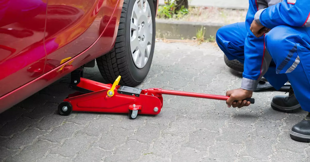 Haynes explains everything you need to know about car jacks.