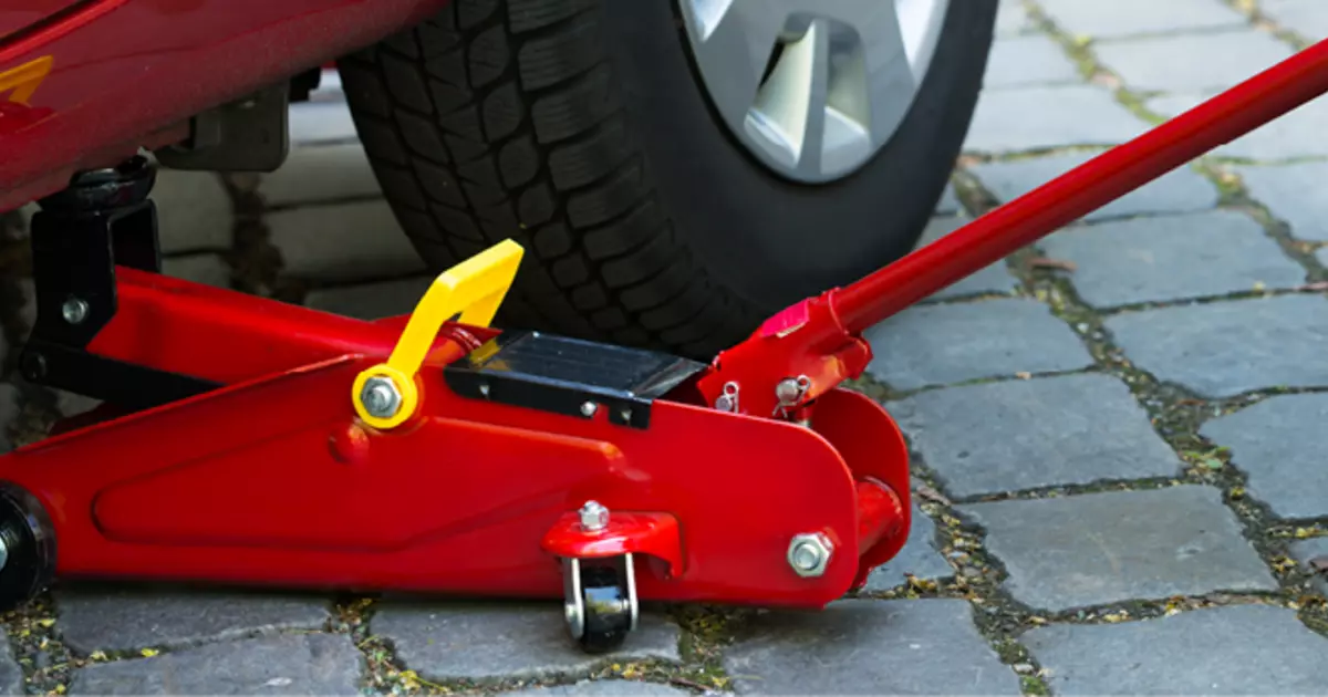 Haynes explains everything you need to know about car jacks.