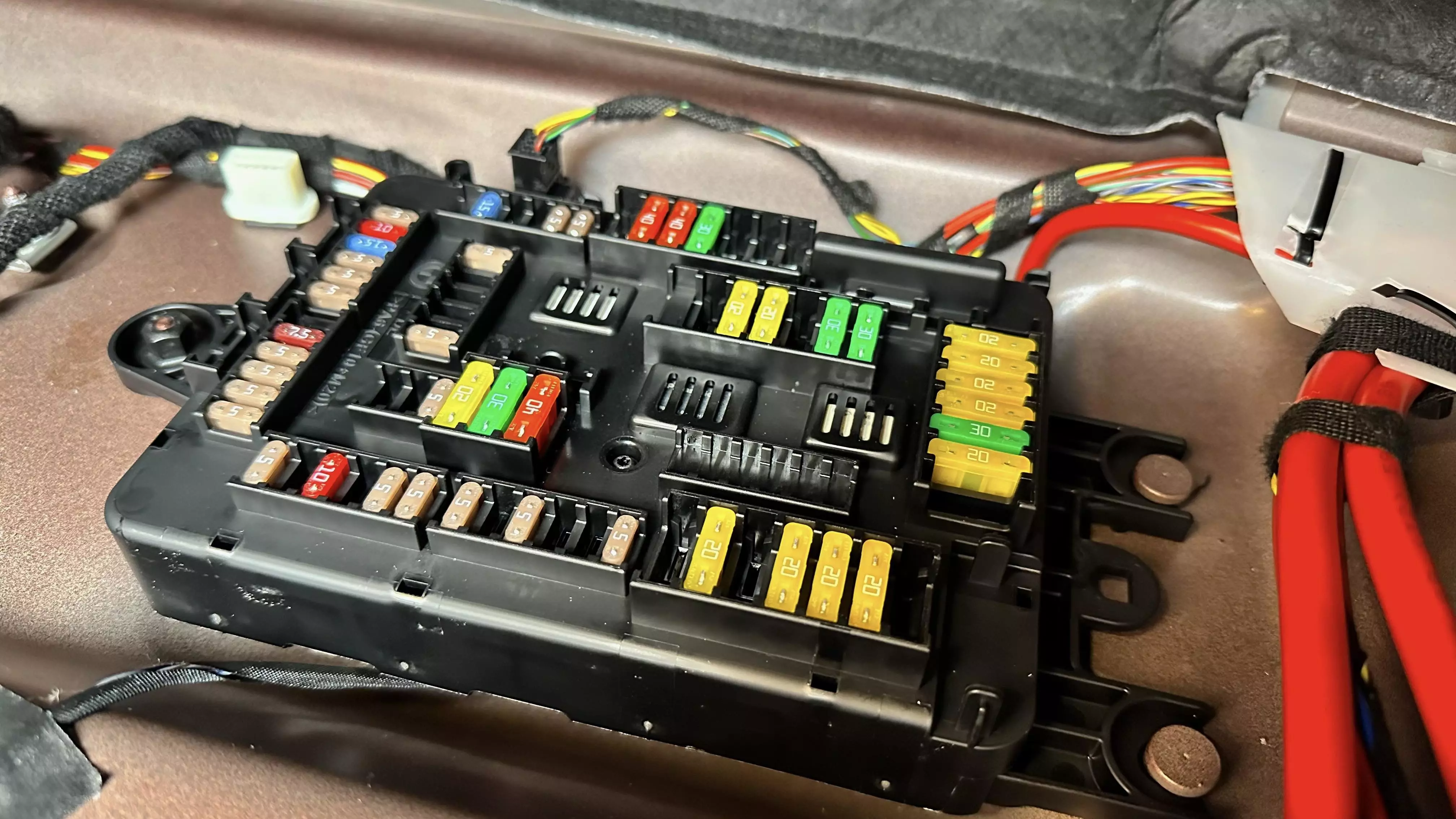 Haynes' World: Skoda Yeti instrument cluster repair - part 1