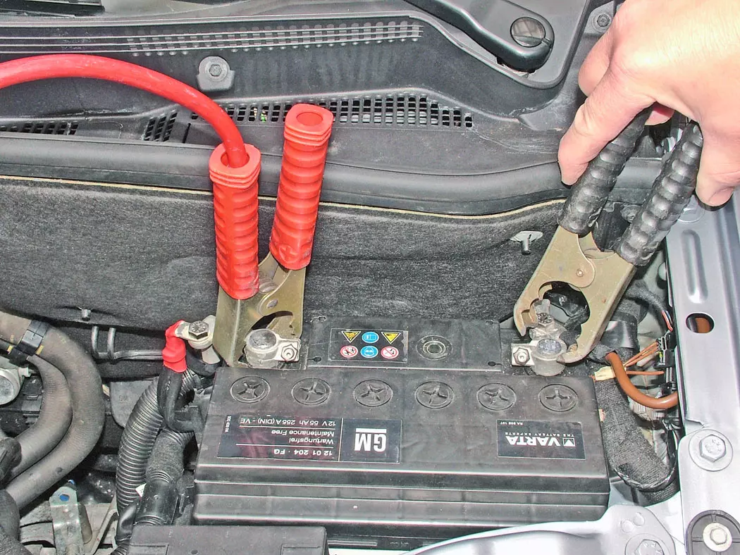 How to Jump Start a Car with a Flat Battery Using Jump Leads
