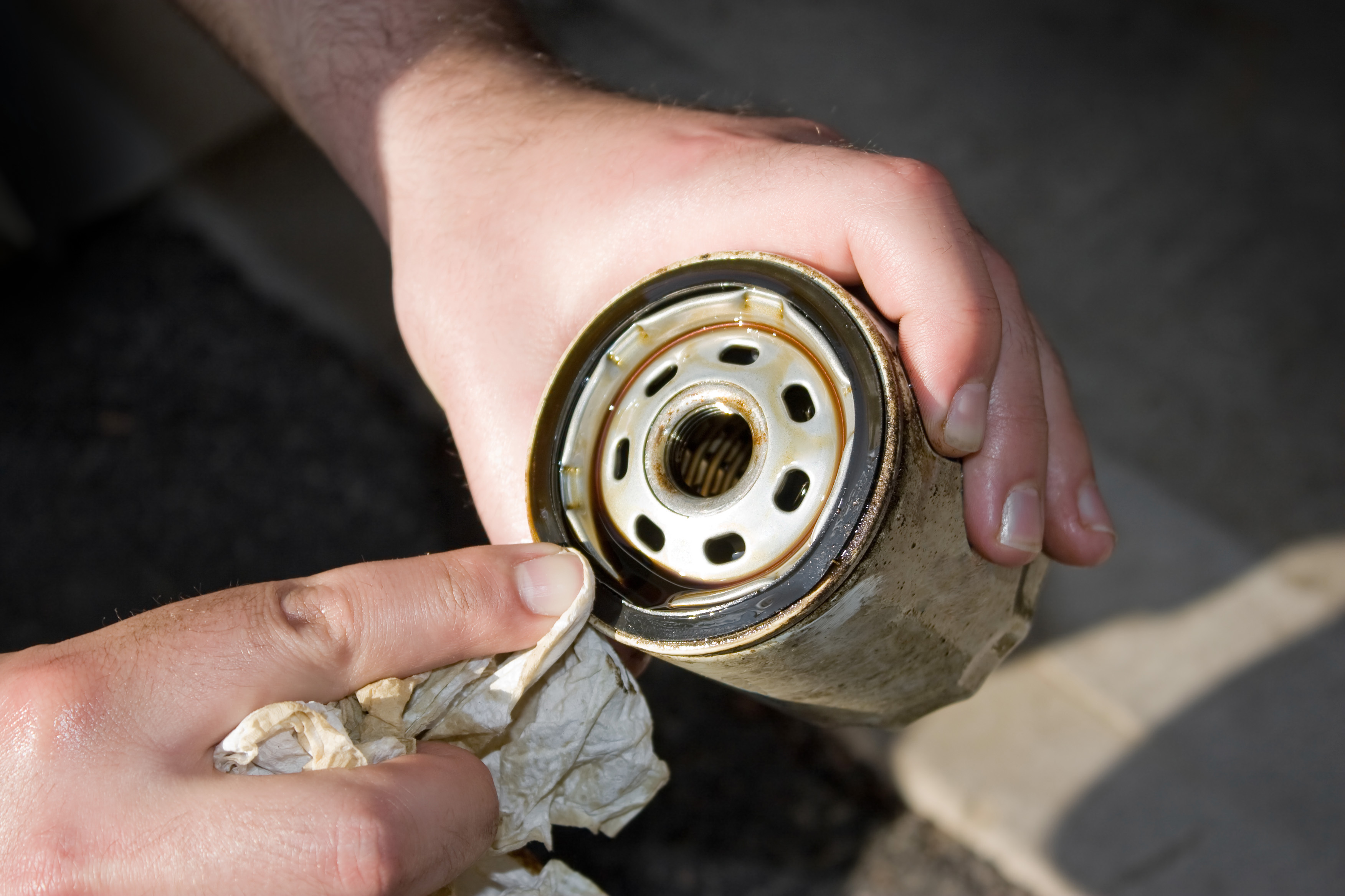 Common problems with oil filters (and how to make them last)