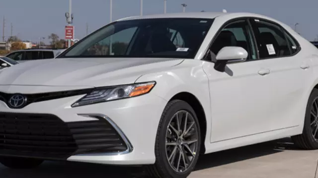 Toyota Camry Hood Latch Won't Open: Troubleshooting Guide