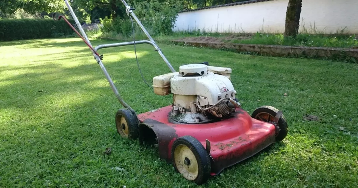 Push mower old new arrivals