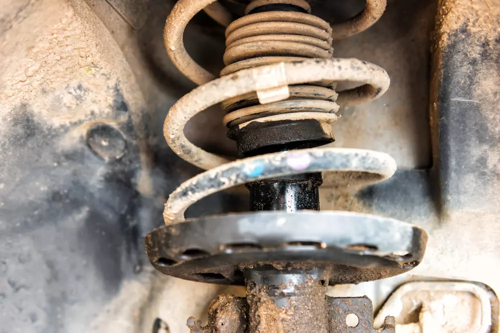 What Are the Symptoms of Worn Shock Absorbers?